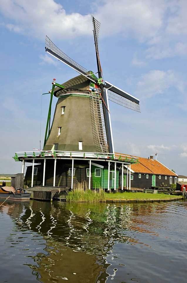 Moulin à vent à Zaanse Schans (Pays-Bas) puzzle en ligne
