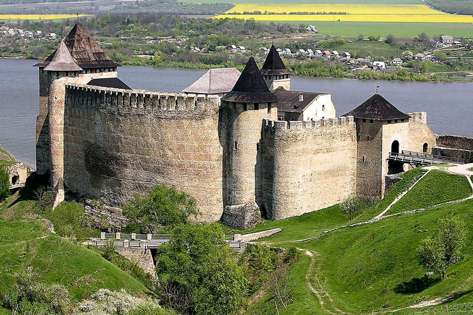Khotyn Fortress (Oekraïne) puzzel online van foto