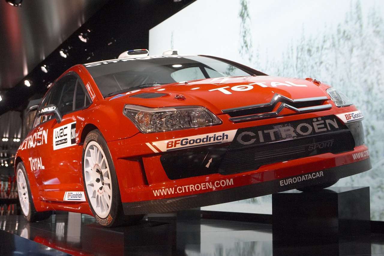 Citroen C4 WRC puzzle online a partir de fotografia