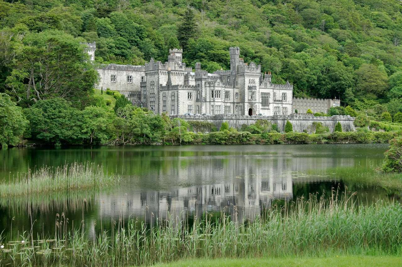 Kylemore Abbey (Irland) Pussel online