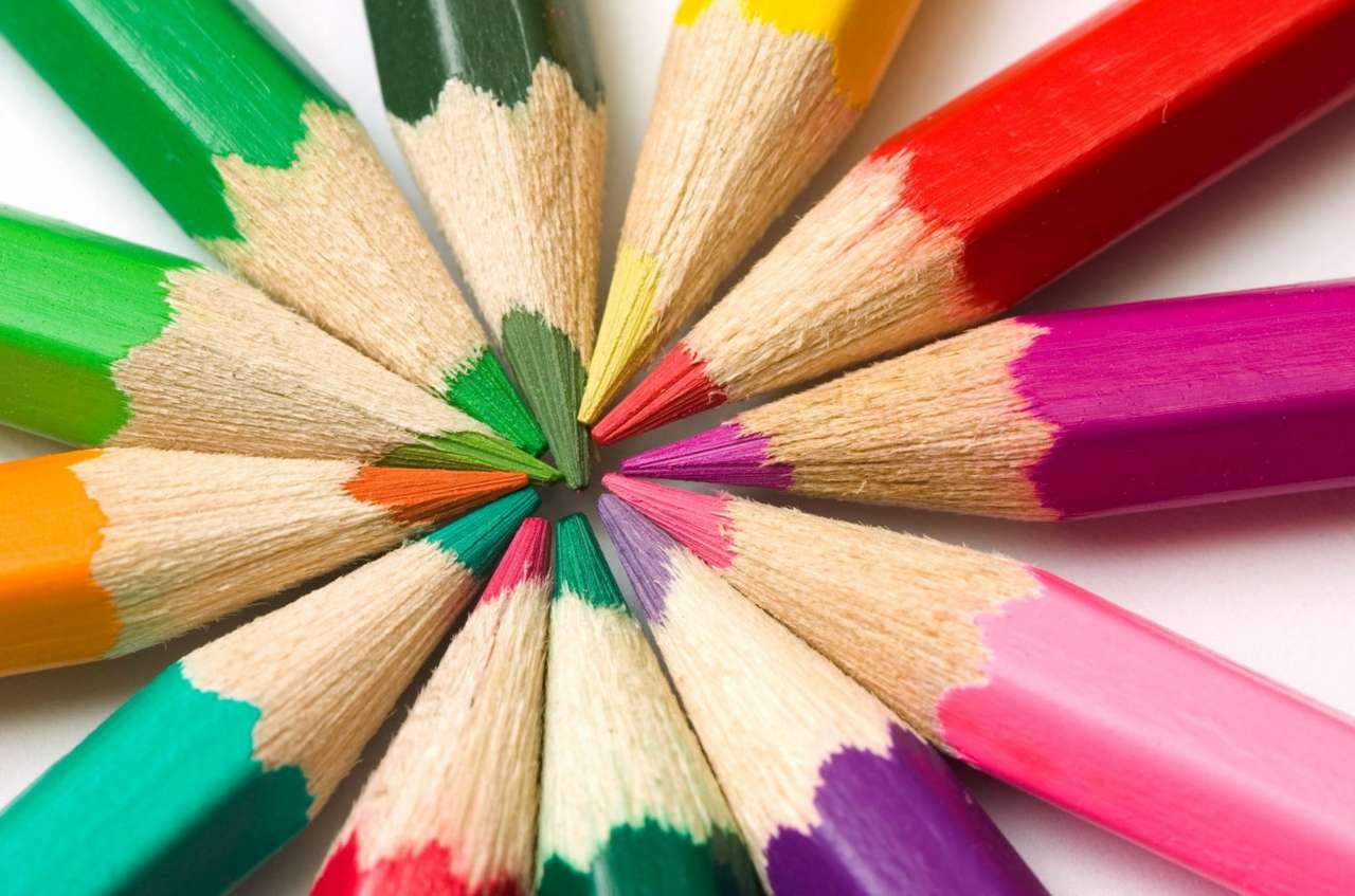 Χρωματιστά μολύβια online παζλ