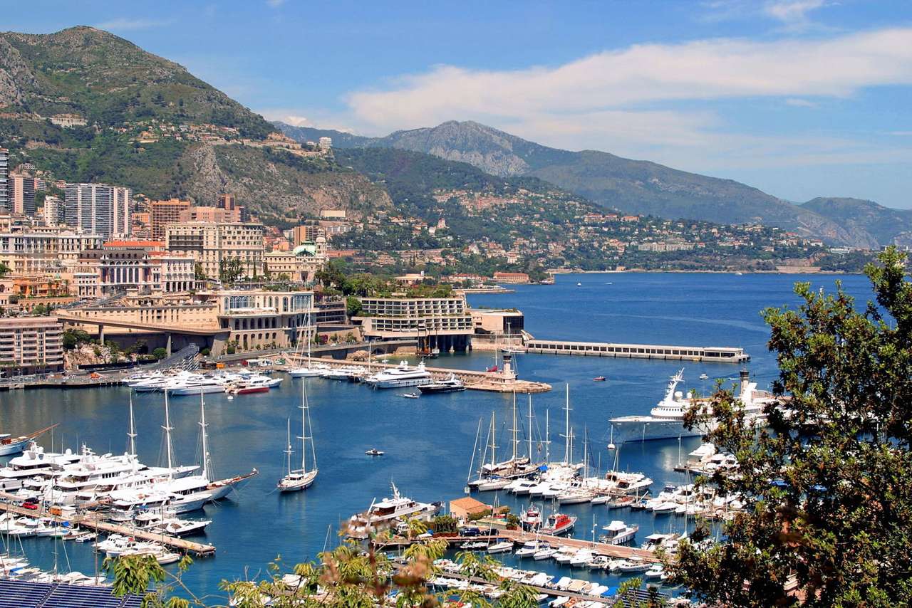 Port of Hercules (Monaco) puzzle online from photo