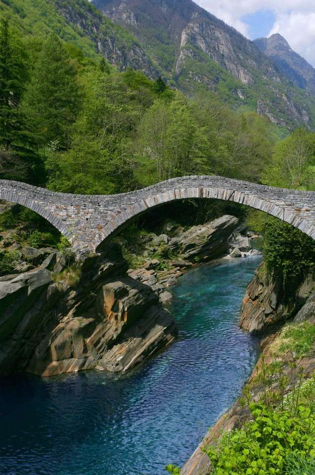 Ponte dei Salti (Zwitserland) puzzel online van foto