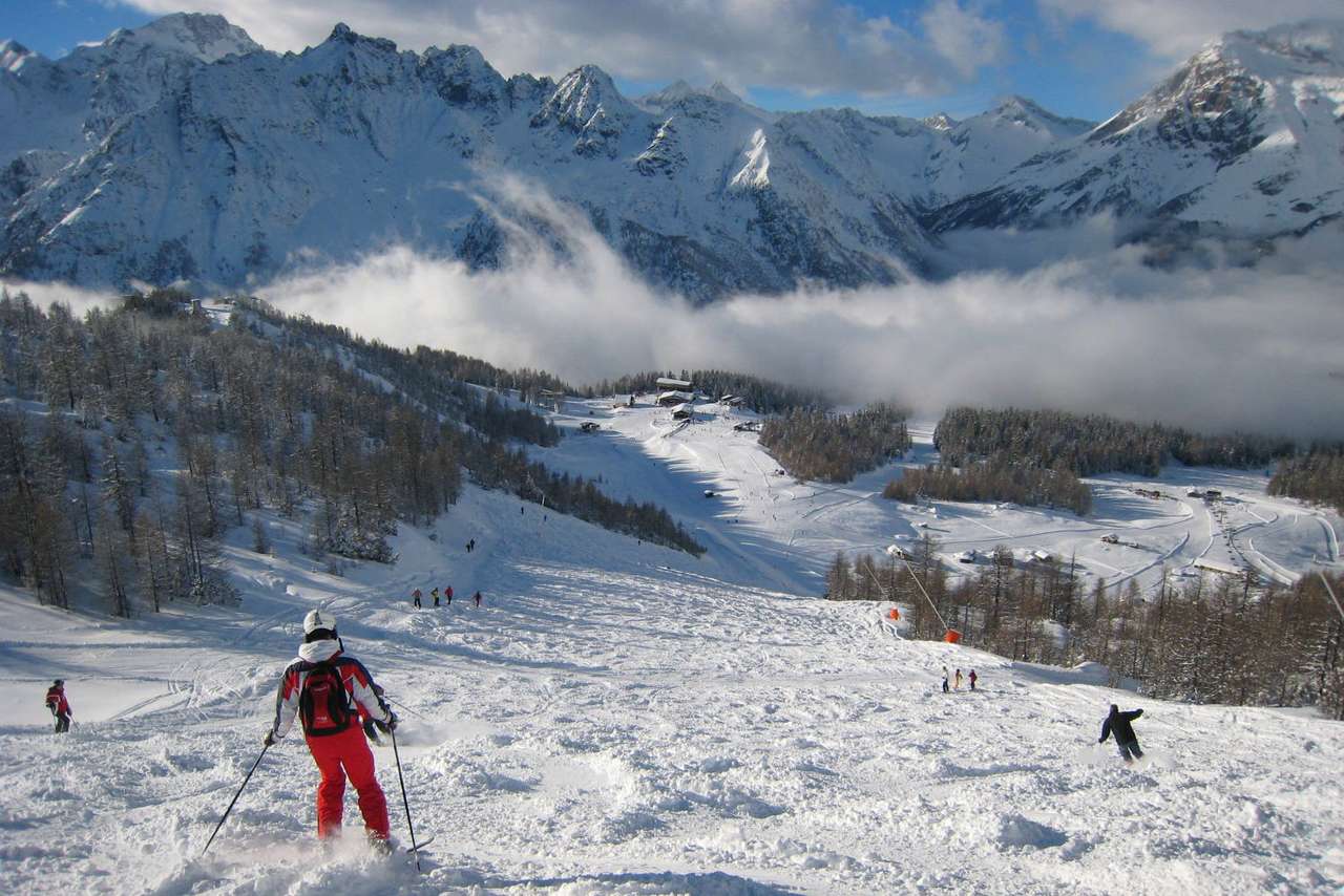 Zona de esquí en los Alpes italianos rompecabezas en línea