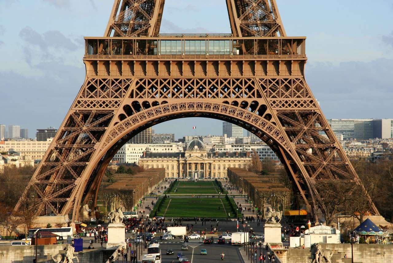 Az Eiffel-torony (Franciaország) első emelete online puzzle