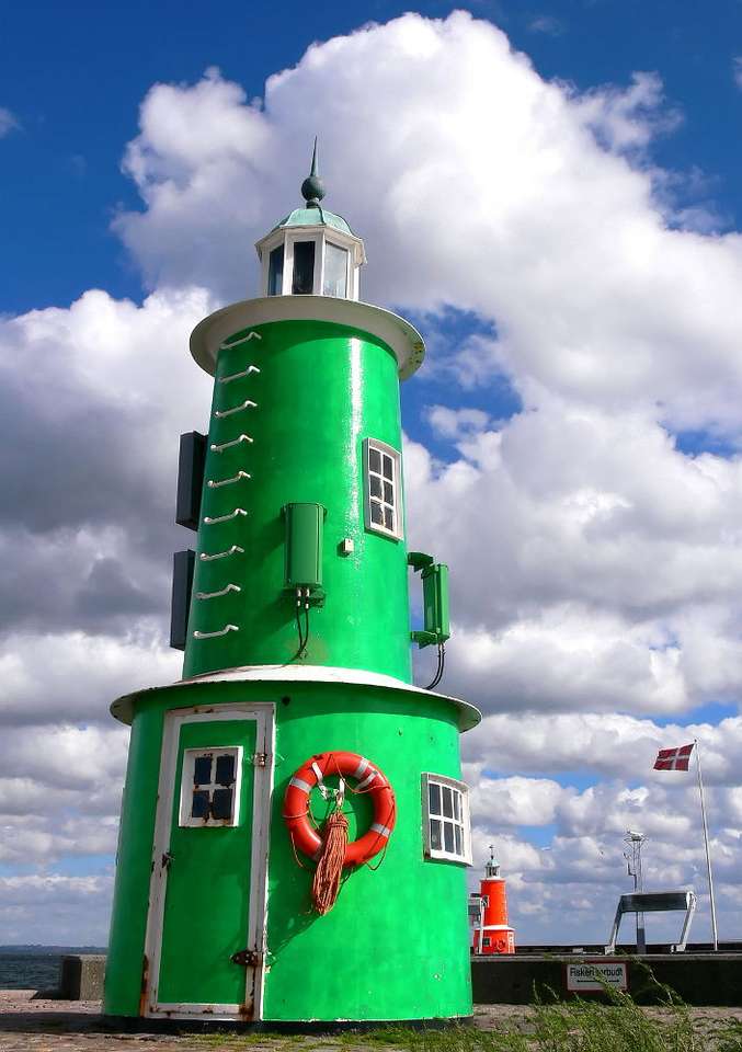 Lighthouses at Elsinore harbor (Denmark) online puzzle