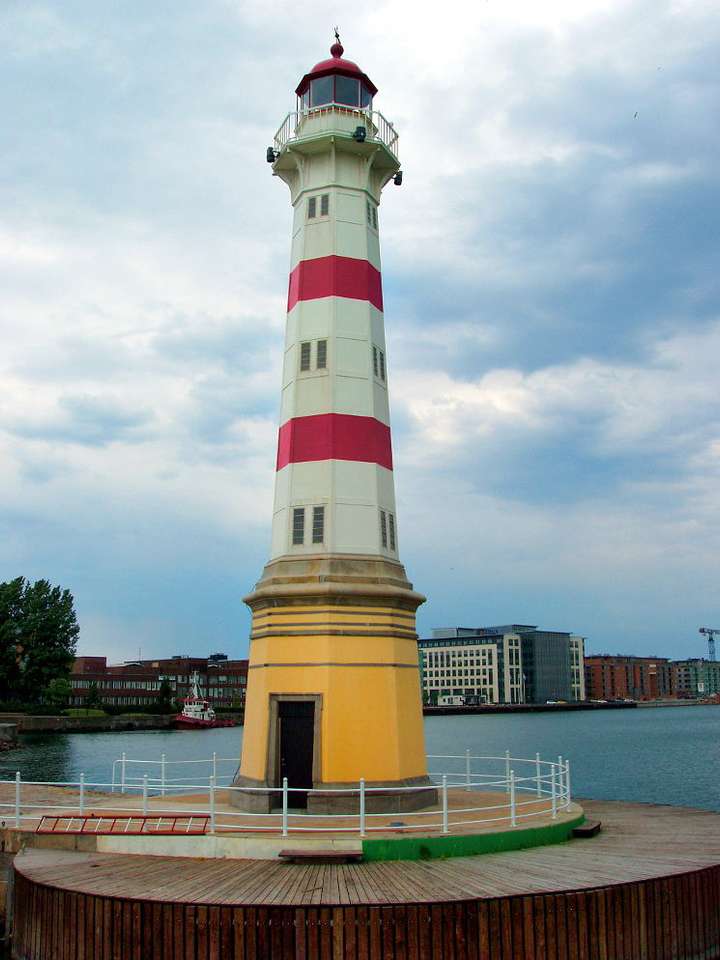 Der alte Leuchtturm in Malmö (Schweden) Online-Puzzle vom Foto