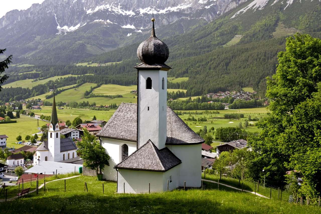 The Alpine village (Austria) online puzzle