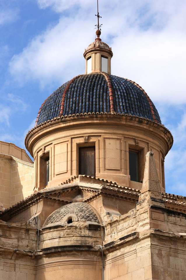 Bazilika Elche-ben (Spanyolország) puzzle online fotóról