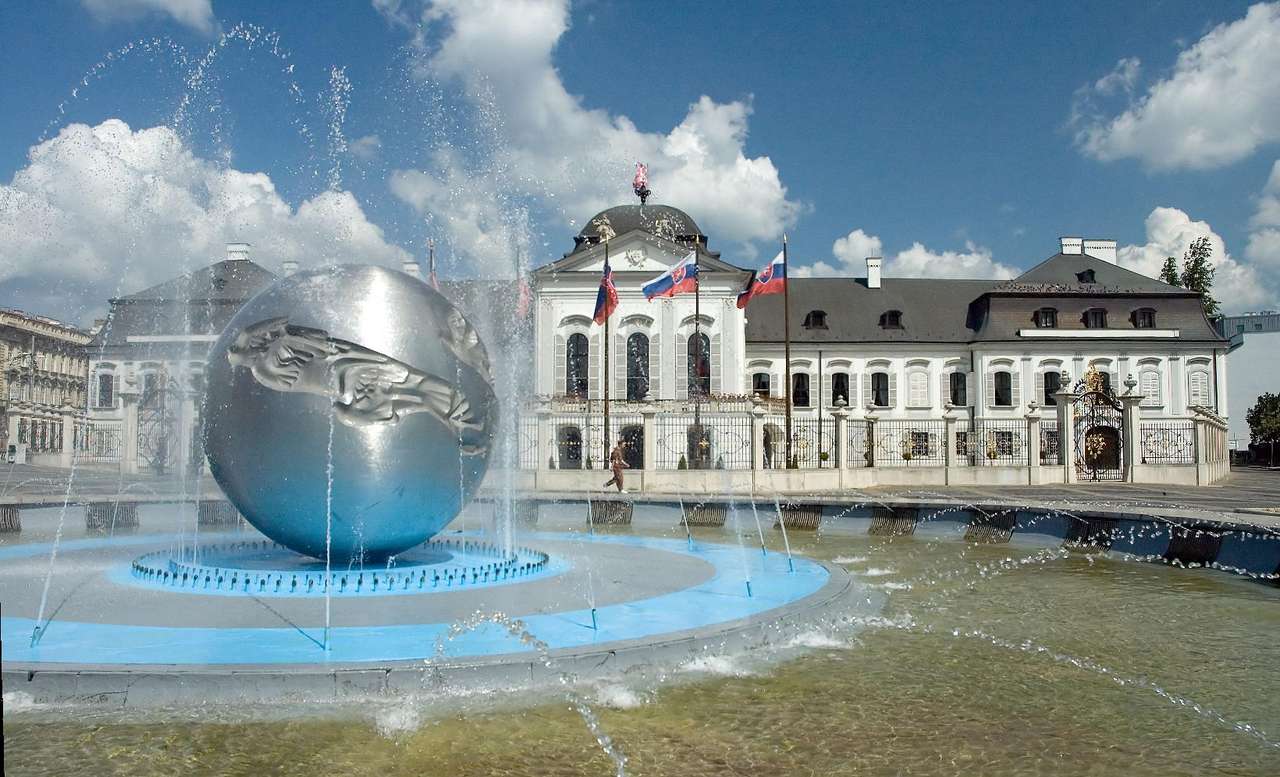 Palácio Grassalkovich em Bratislava (Eslováquia) puzzle online