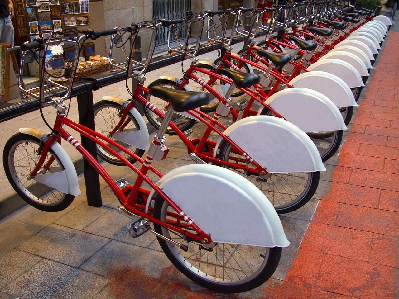 Kerékpárkölcsönzés puzzle online fotóról