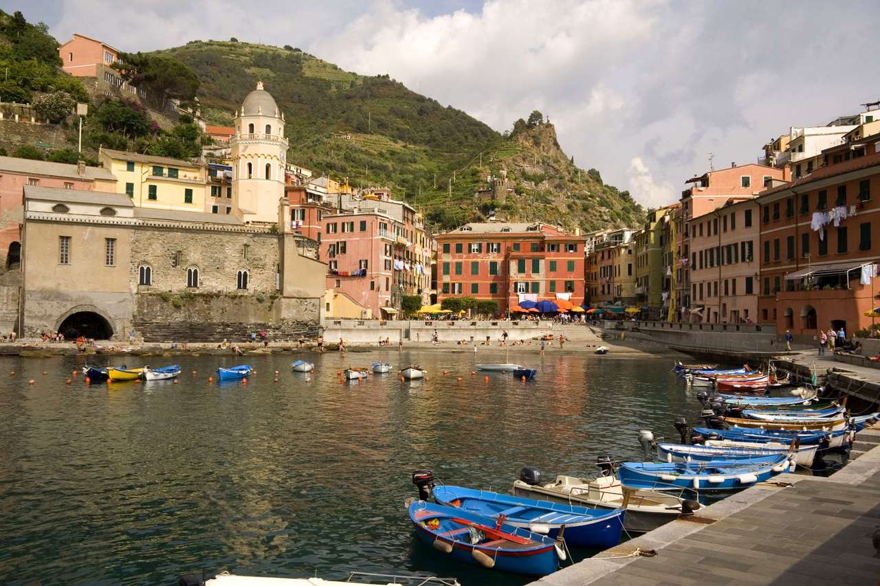 Hamn i Vernazza (Italien) Pussel online