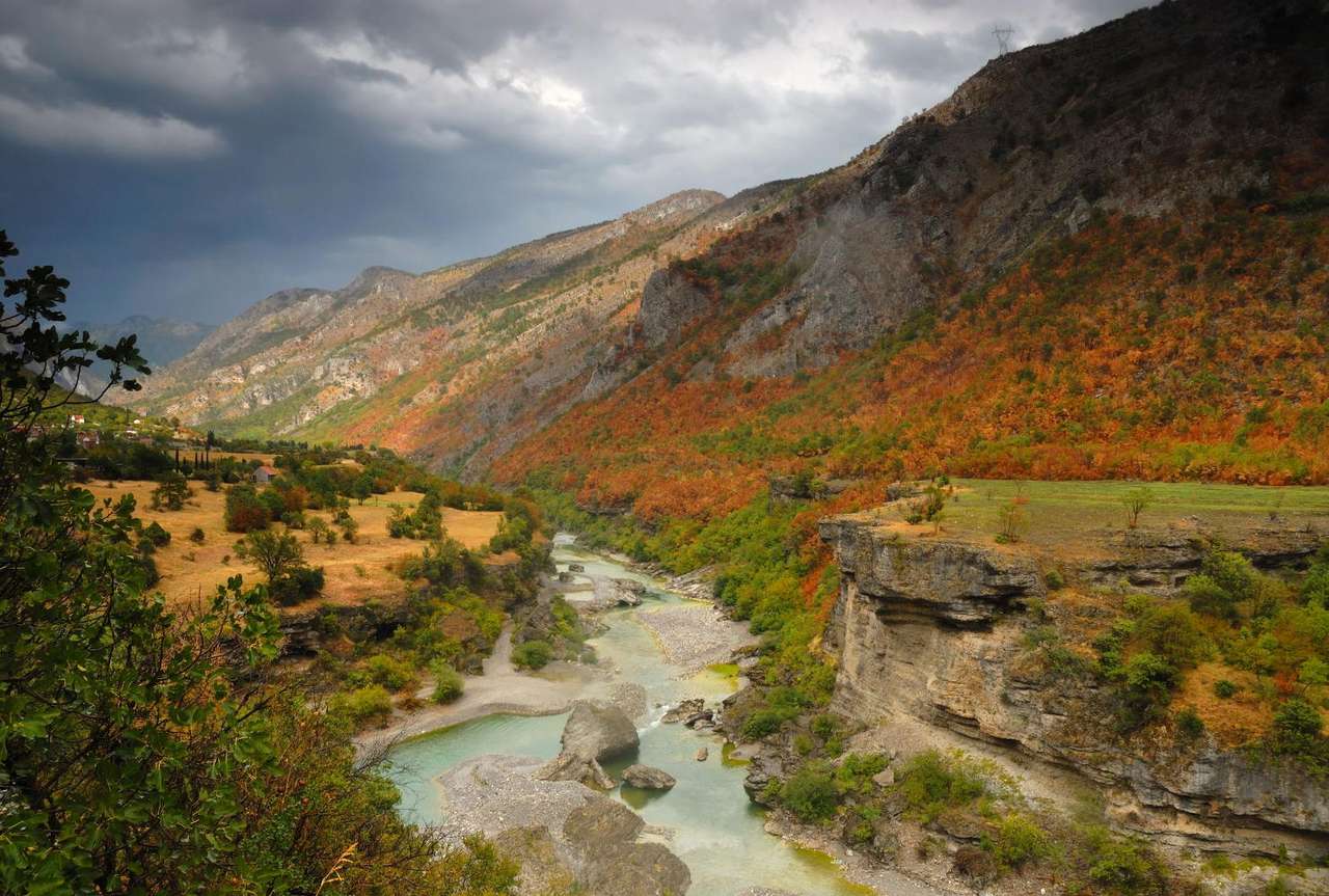 Долина річки Морача (Чорногорія) головоломка