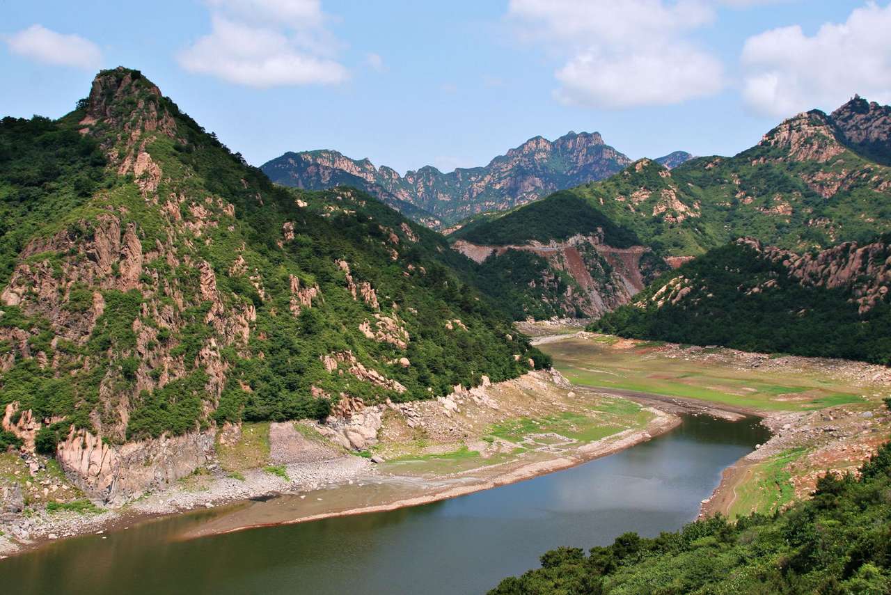 Βουνά στη βόρεια Κίνα παζλ online από φωτογραφία