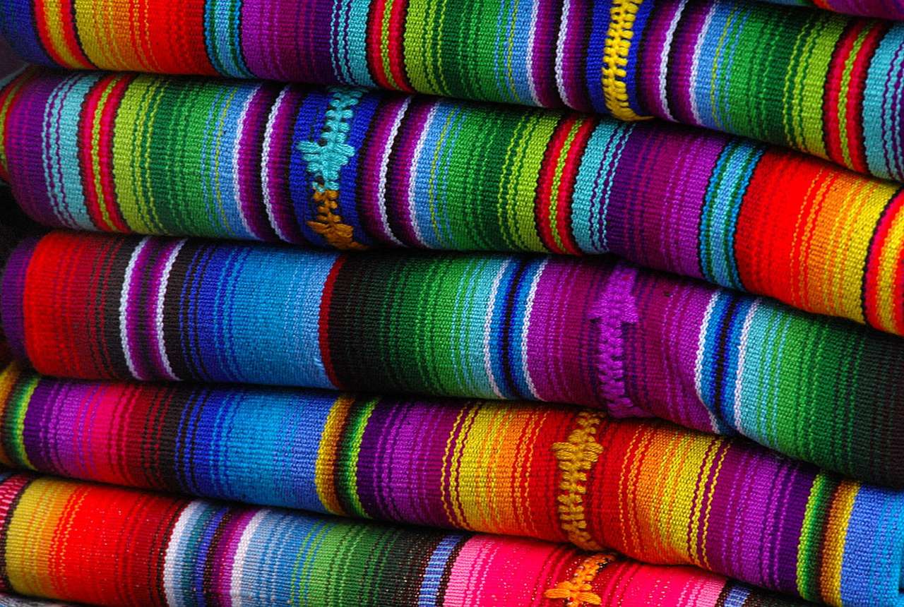 Mexican blankets puzzle online from photo