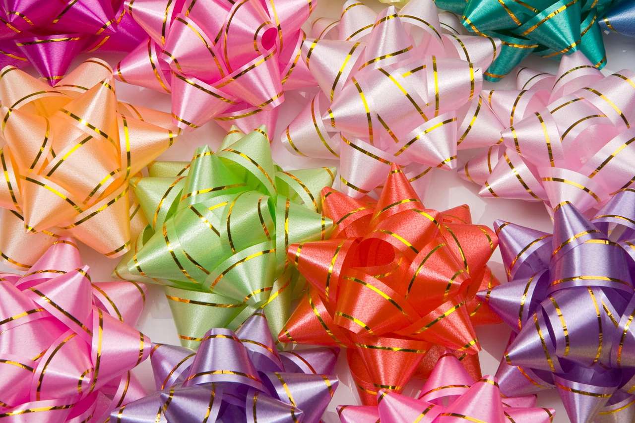 Ribbons puzzle online from photo
