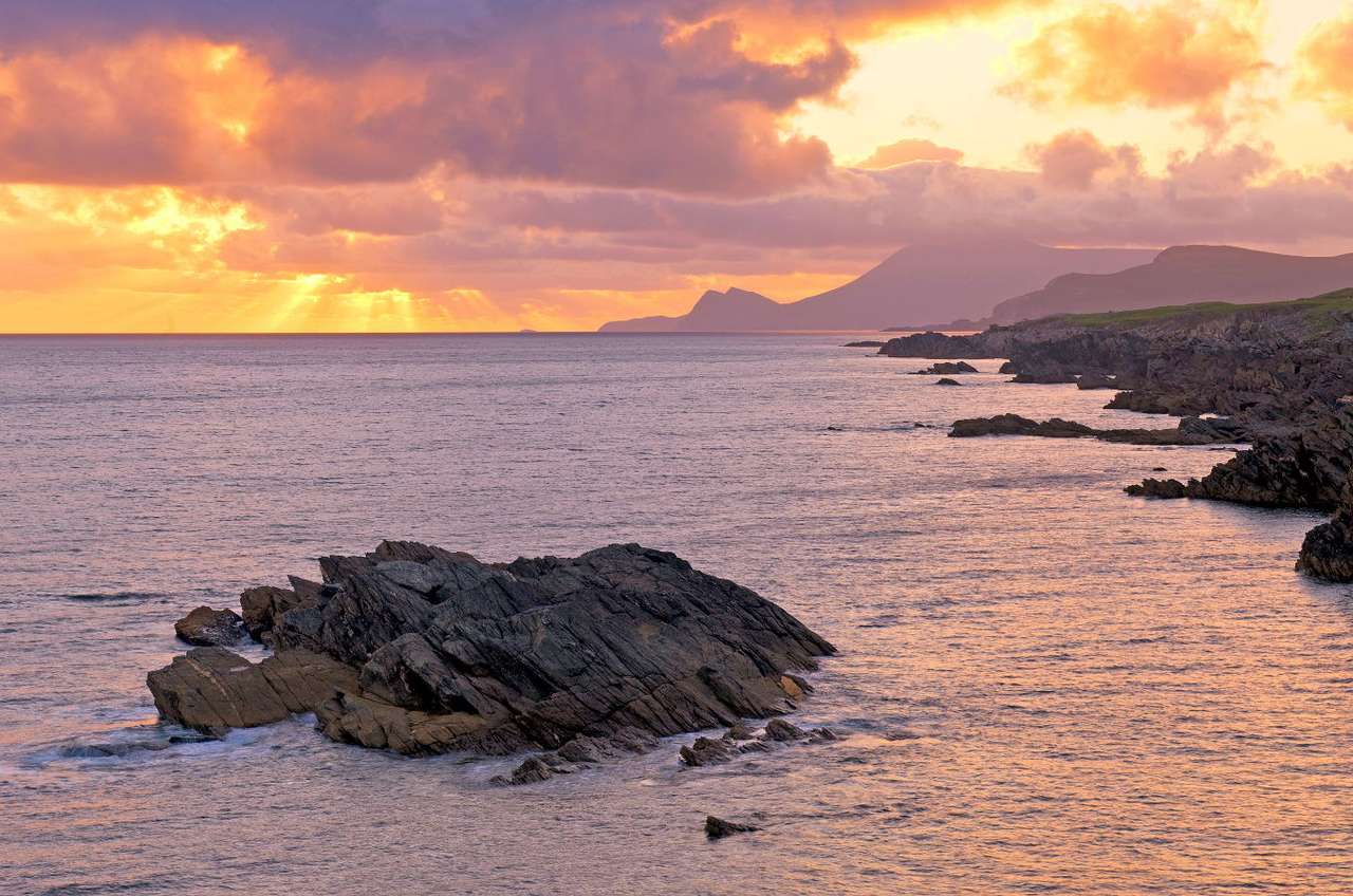 Pôr do sol na Ilha Achill (Irlanda) puzzle online
