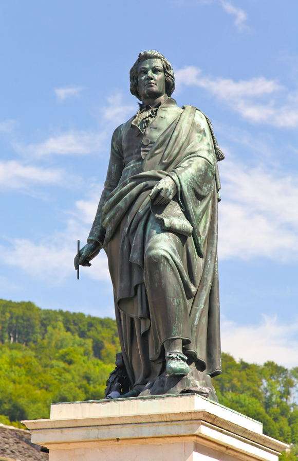 Mozart szobor Salzburgban (Ausztria) online puzzle