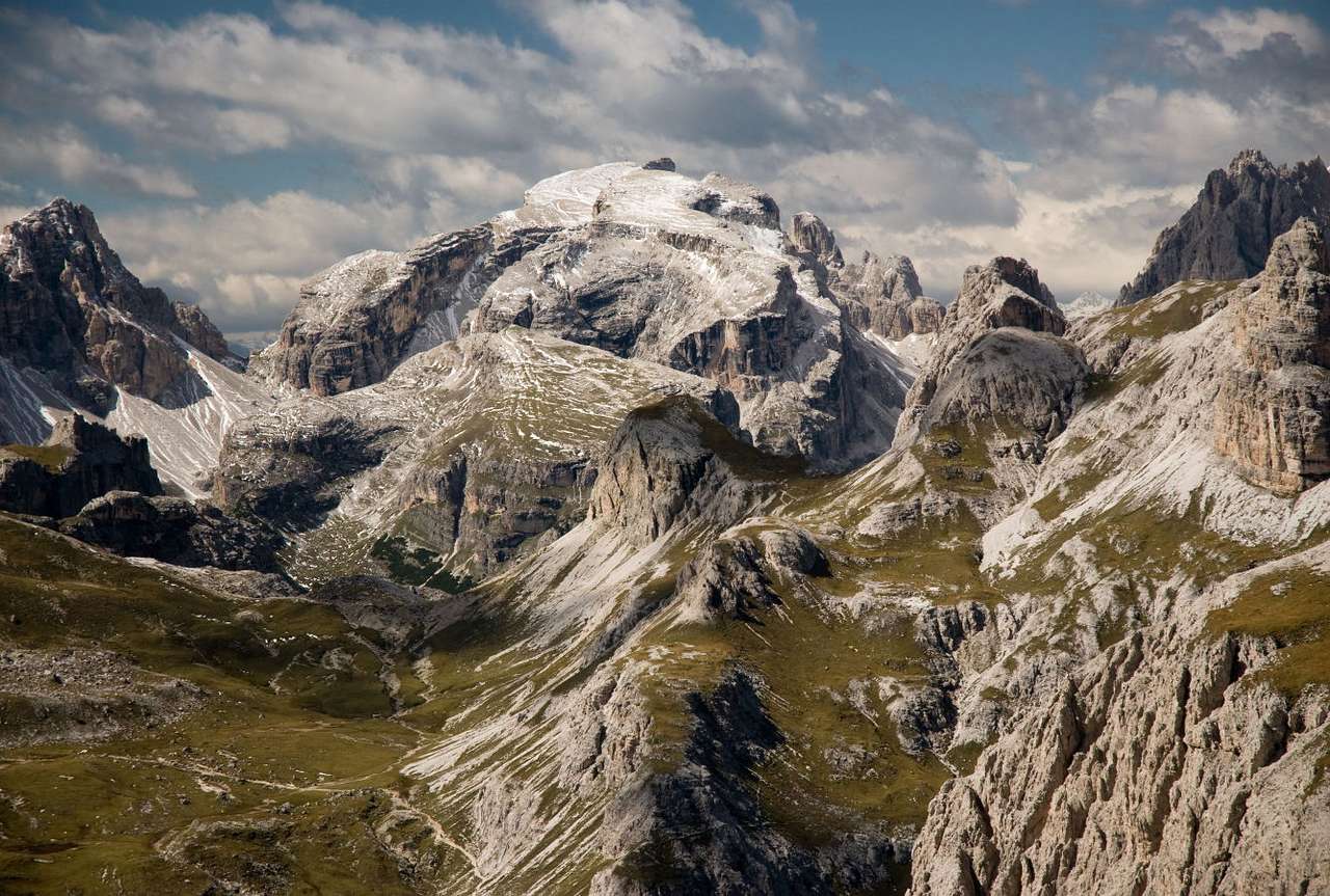 Alpská krajina v Jižním Tyrolsku (Itálie) puzzle z fotografie