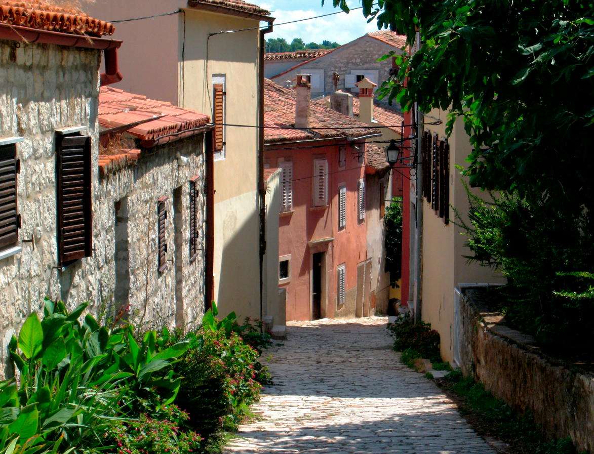 Rua em Rovinj (Croácia) quebra-cabeça da foto