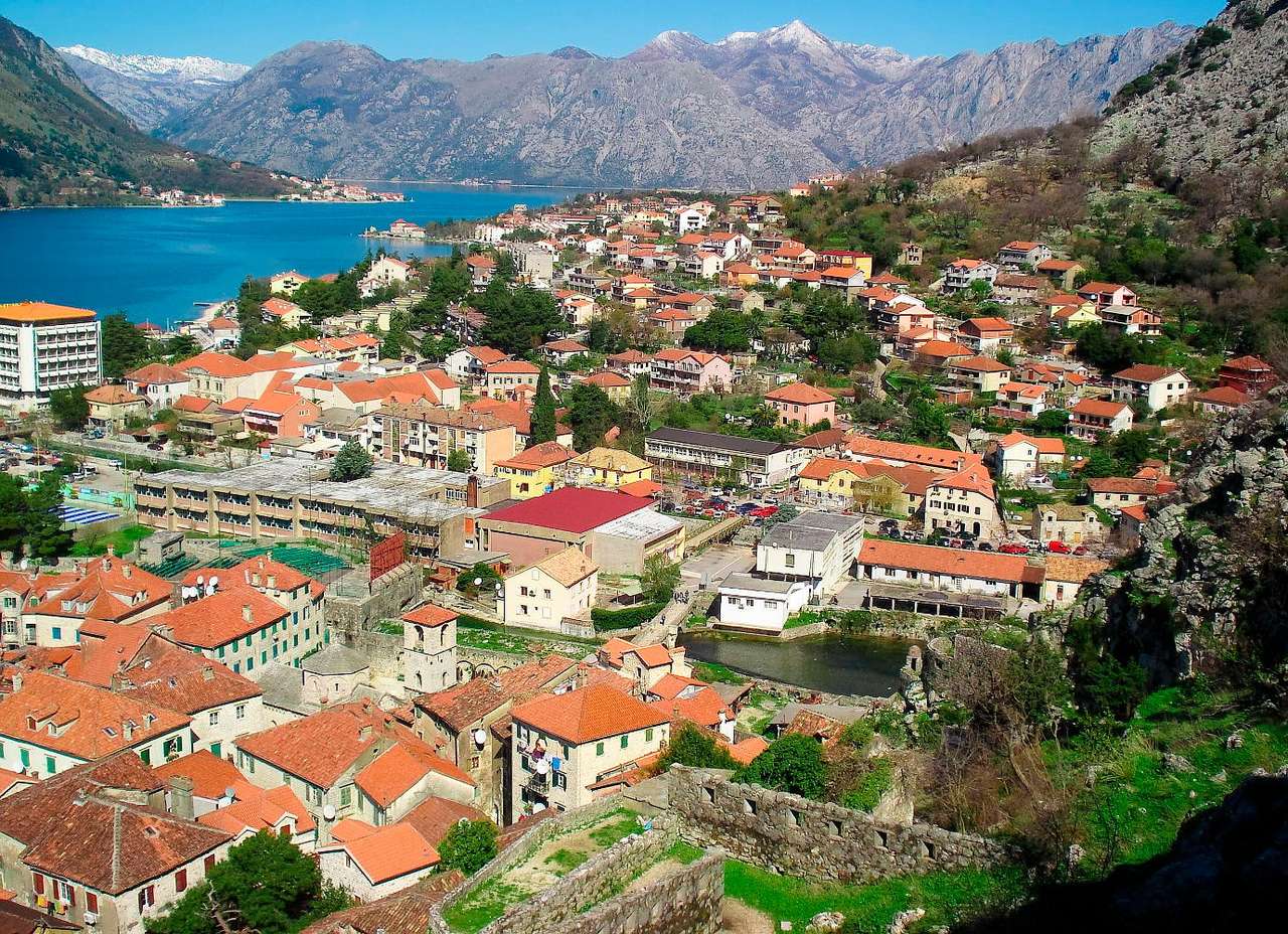 Vista sobre la bahía de Kotor (Montenegro) puzzle online a partir de foto