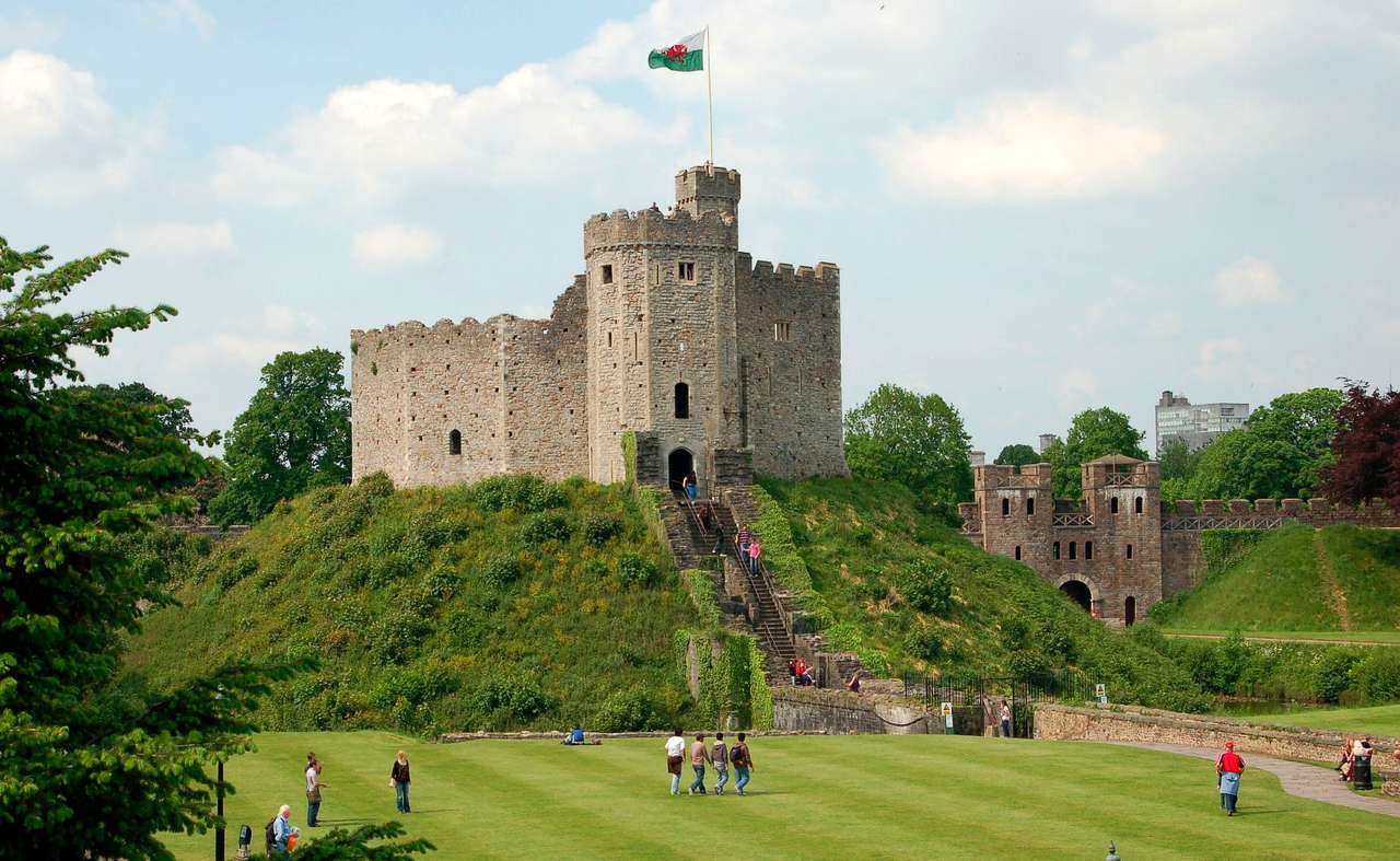 Castle In Cardiff United Kingdom EPuzzle Photo Puzzle Castle In Cardiff United Kingdom EPuzzle Photo Puzzle