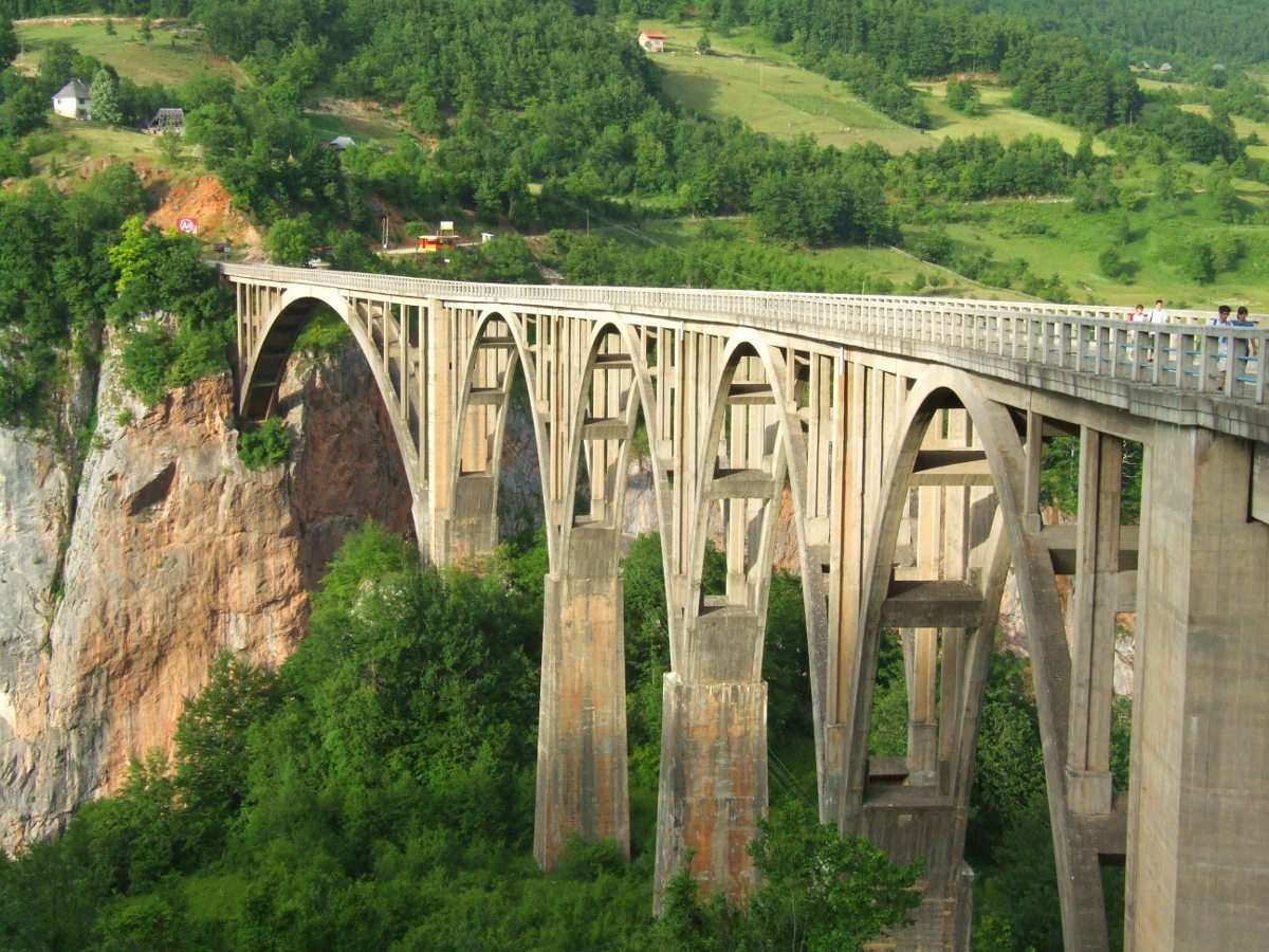 Γέφυρα Đurđević (Μαυροβούνιο) παζλ online από φωτογραφία