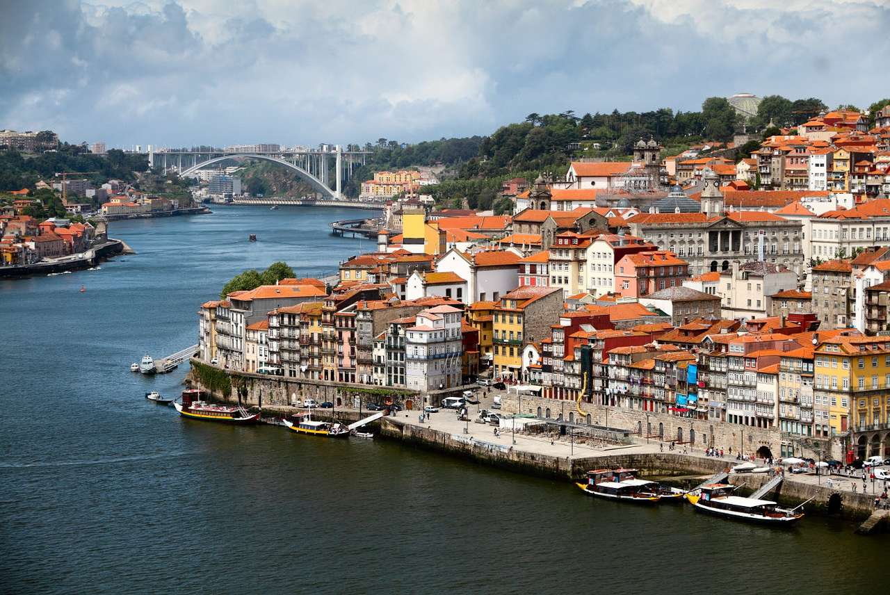 Panorama de Oporto (Portugal) puzzle online a partir de foto