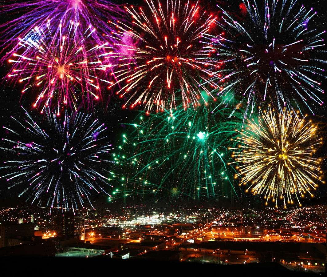Colorful fireworks on the night sky puzzle online from photo
