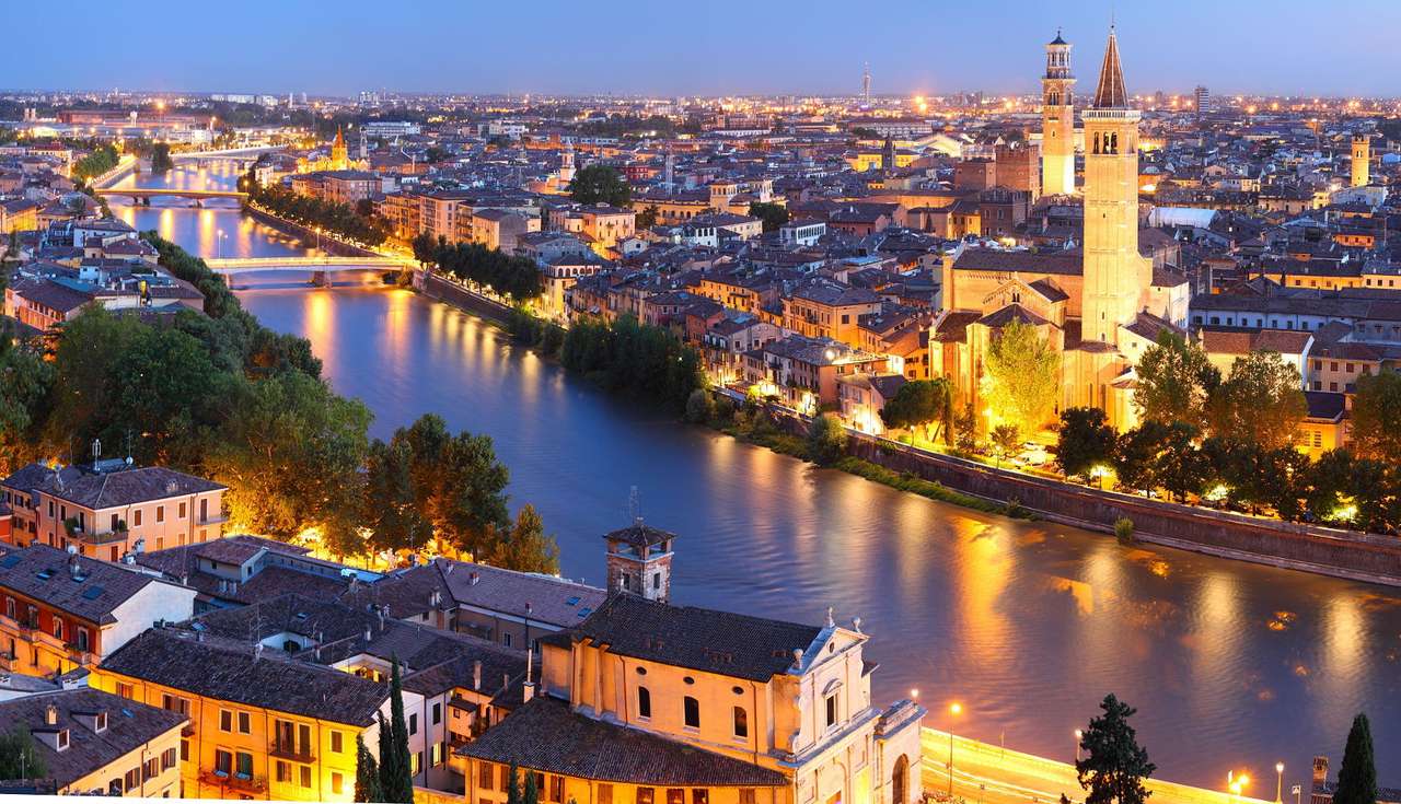Kväll i Verona (Italien) Pussel online