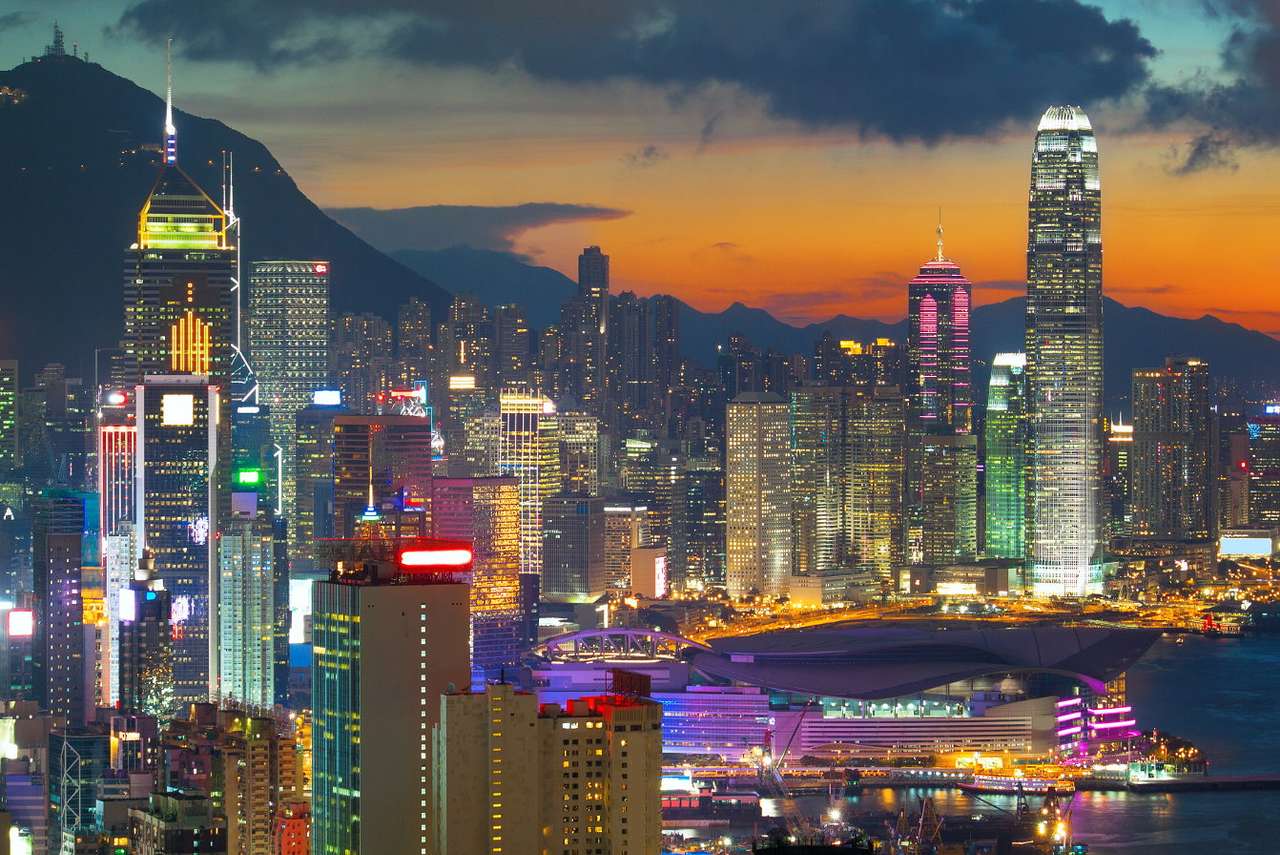 Edifícios comerciais em Hong Kong (China) puzzle online a partir de fotografia