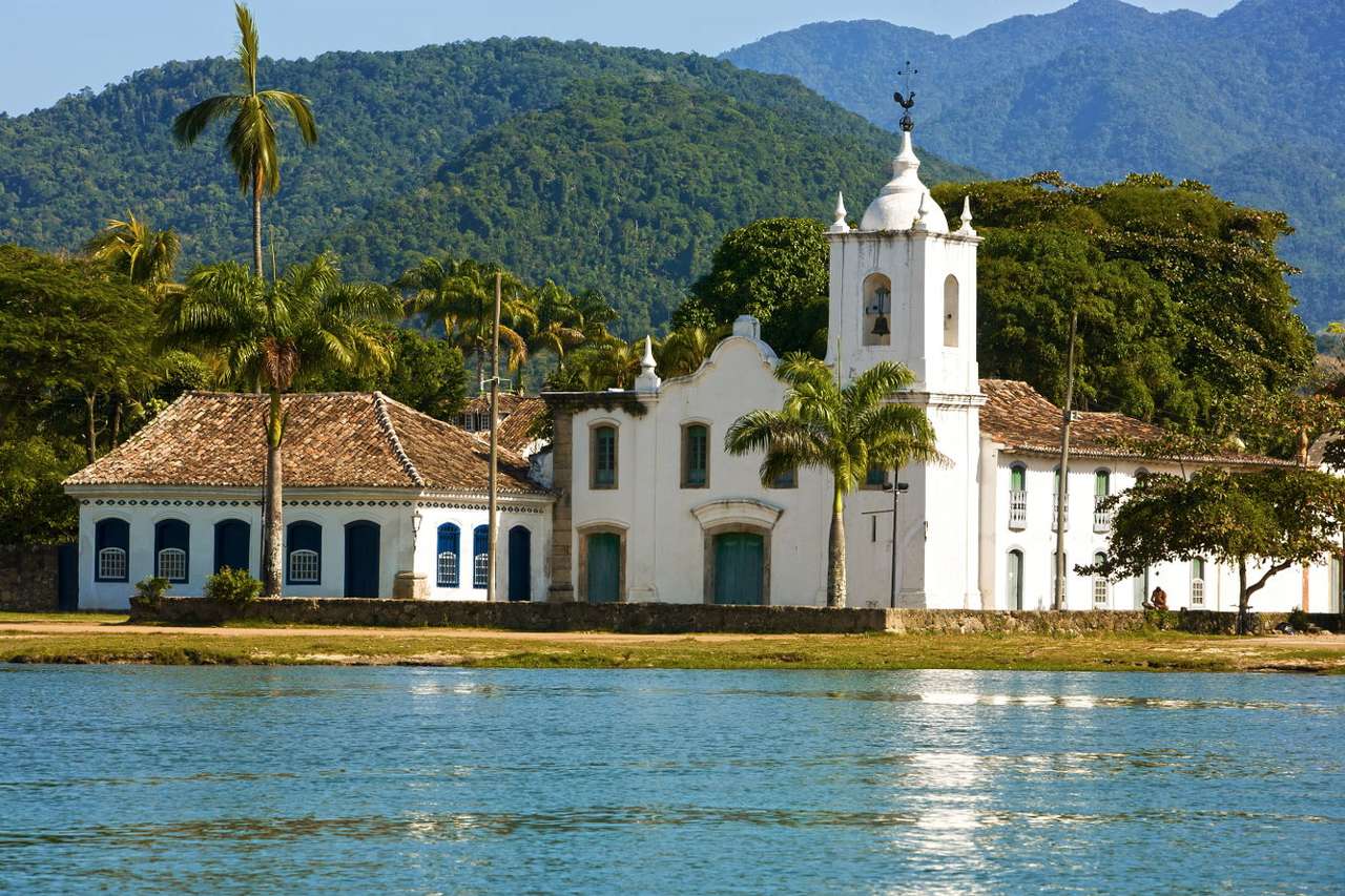 Kolonial kyrka i Paraty (Brasilien) pussel online från foto