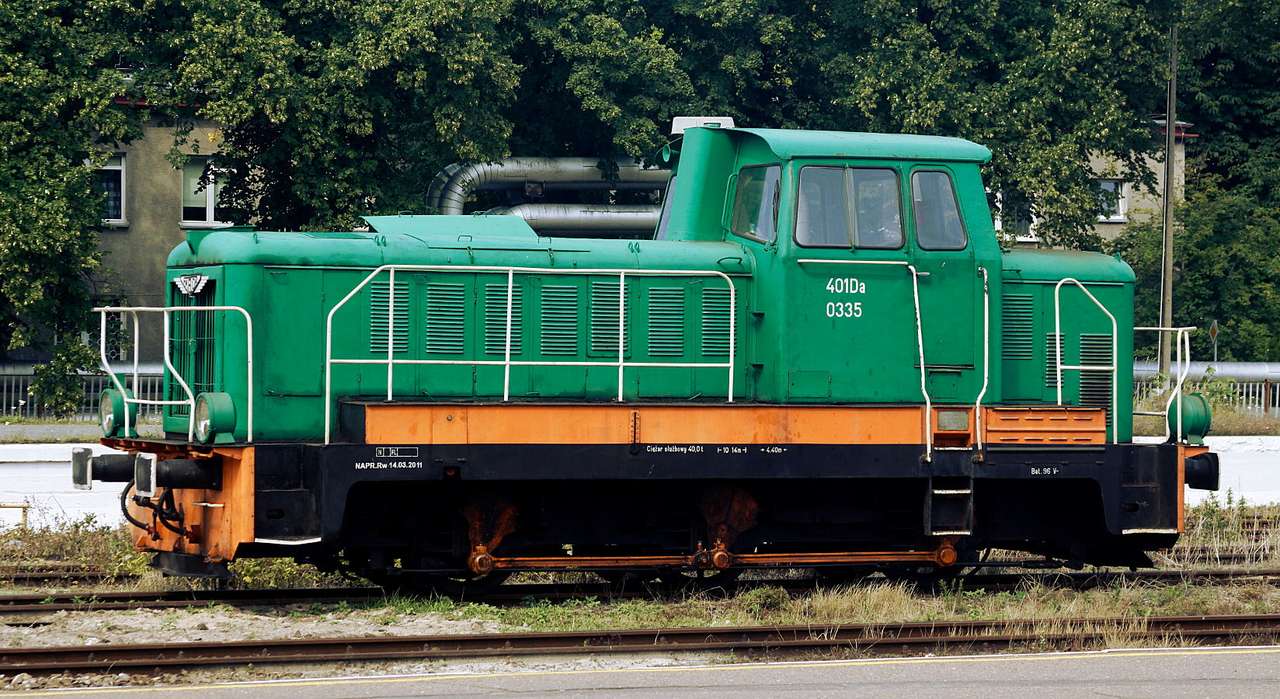 Dieselová lokomotiva Fablok 401Da puzzle online z fotografie