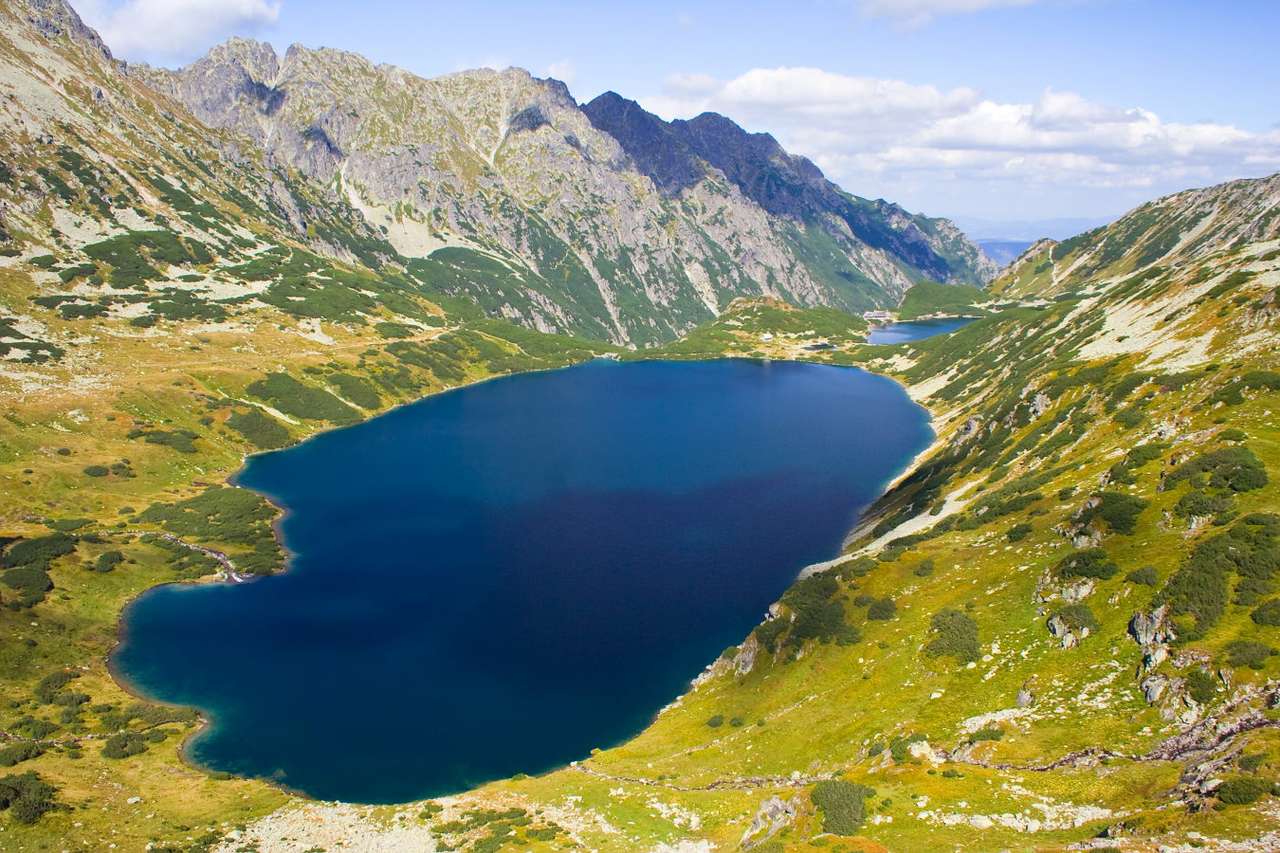 Vale dos Cinco Lagos Poloneses nas Montanhas Tatra (Polônia) puzzle online