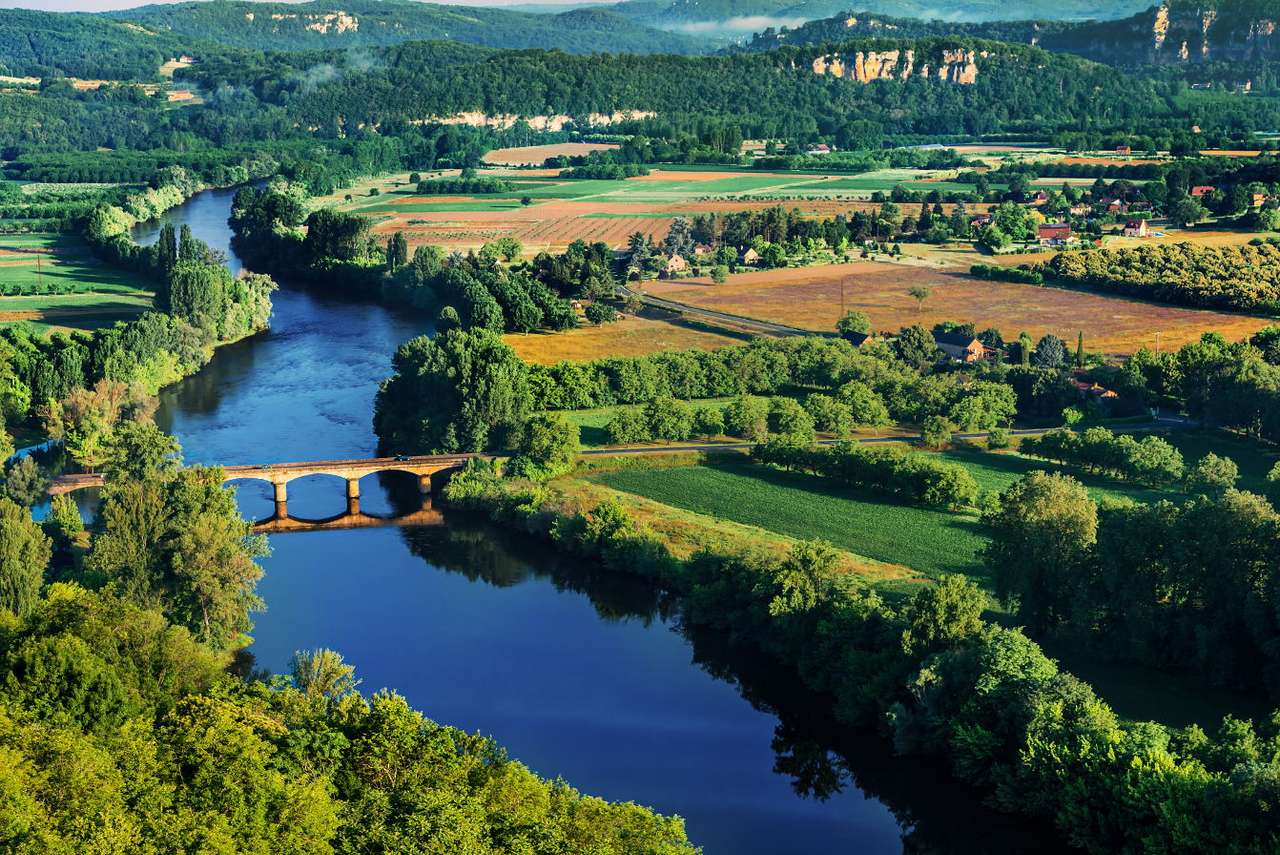 Bridge over the Dordogne river (France) puzzle online from photo