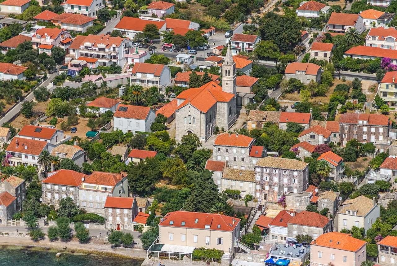 Cidade de Orebić na Península de Pelješac (Croácia) puzzle online a partir de fotografia