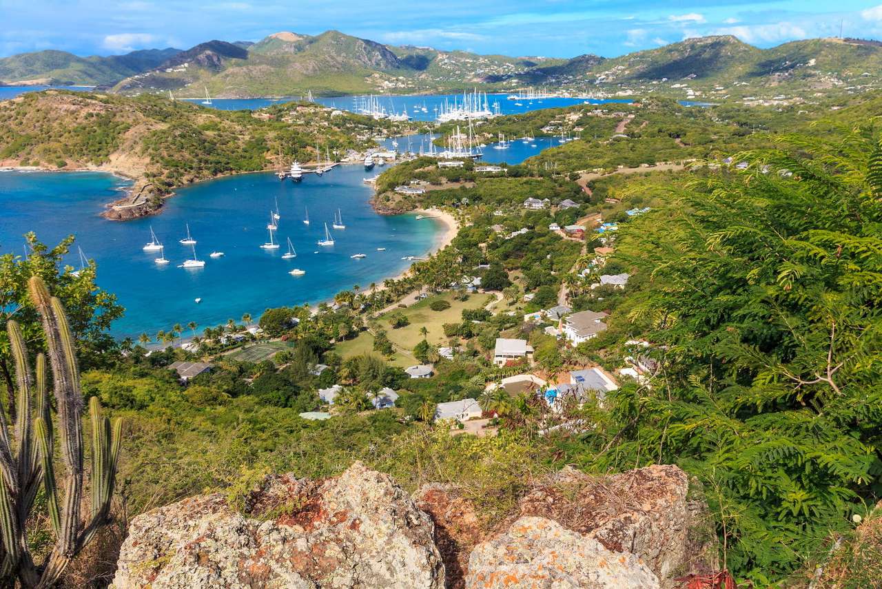 Ön Antigua (Antigua och Barbuda) Pussel online