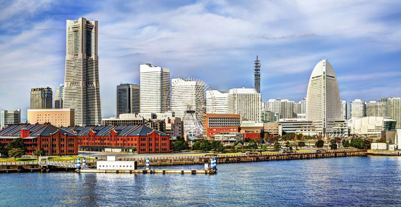 Utsikt över Yokohama skyskrapor (Japan) Pussel online