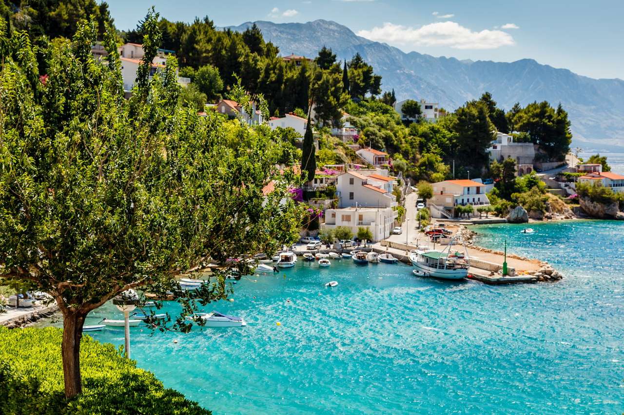 Malerisches Dorf in der Nähe von Split (Kroatien) Online-Puzzle vom Foto