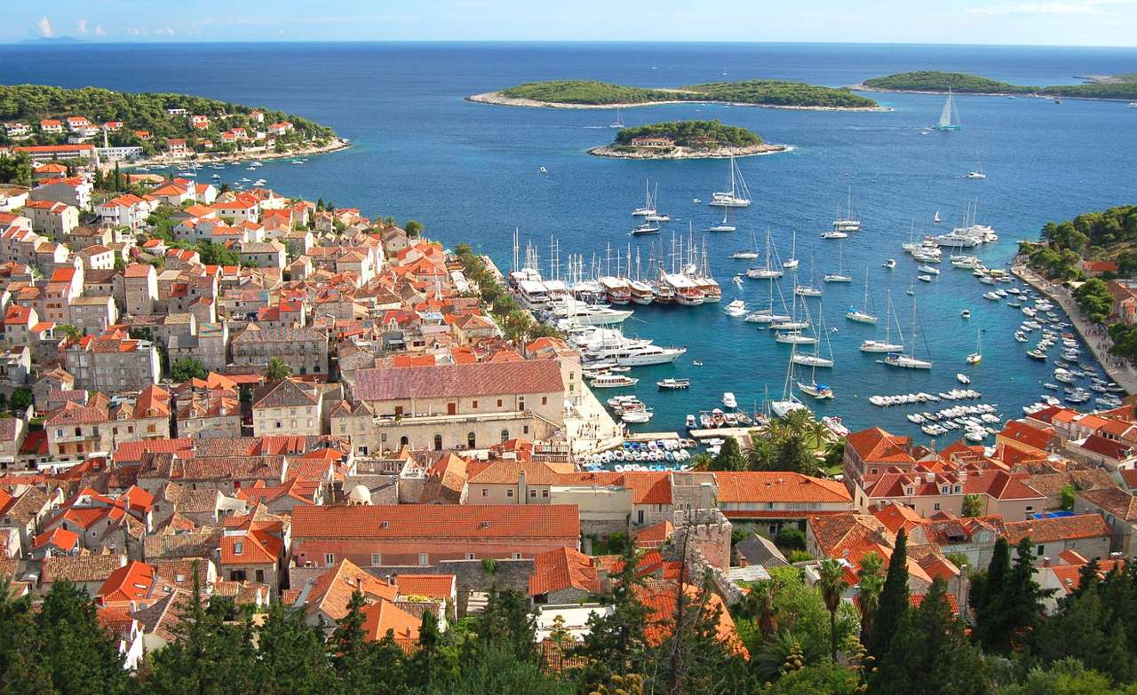 Νησί Χβάρ (Κροατία) παζλ online από φωτογραφία
