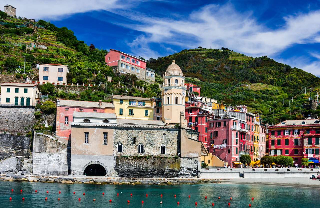 Staden Vernazza (Italien) pussel online från foto