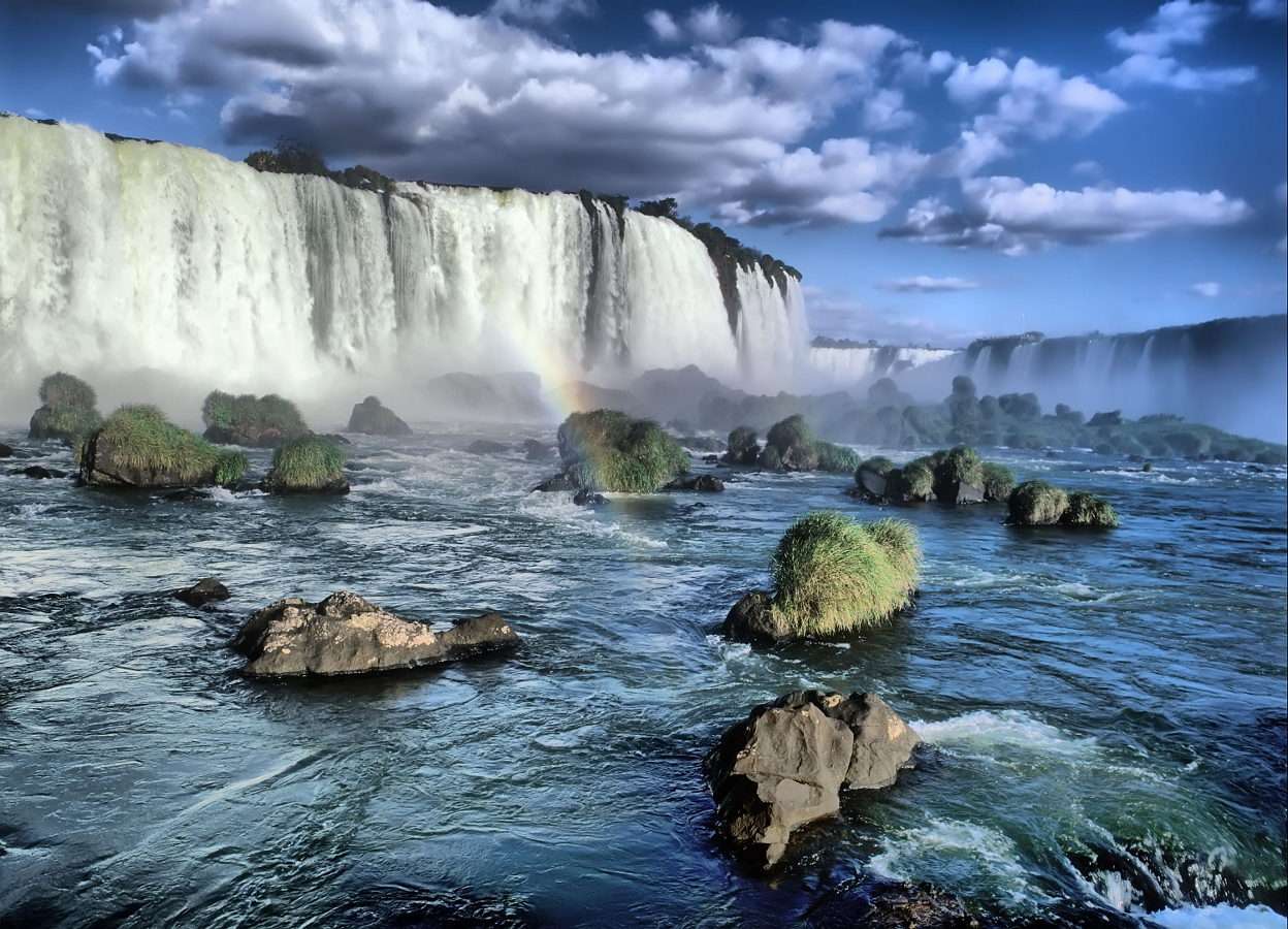 Iguazu Falls seen from the side of Brazil online puzzle