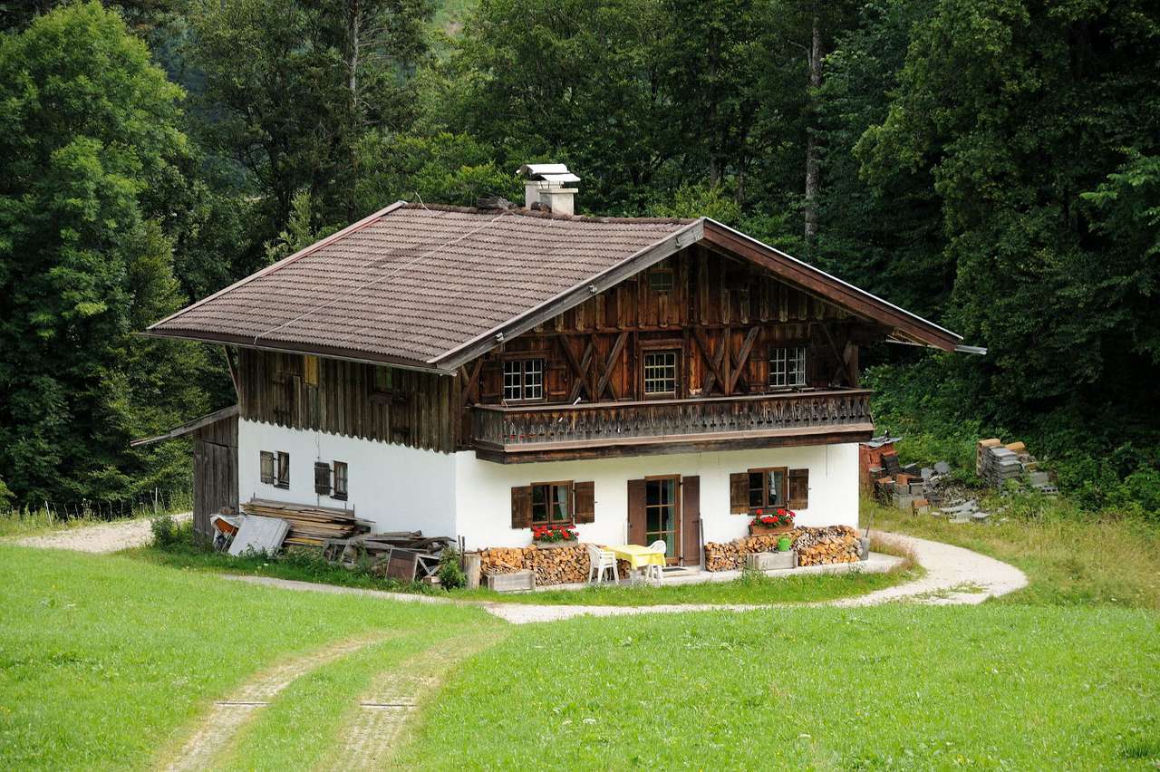 Maison de style alpin (Allemagne) puzzle en ligne à partir d'une photo