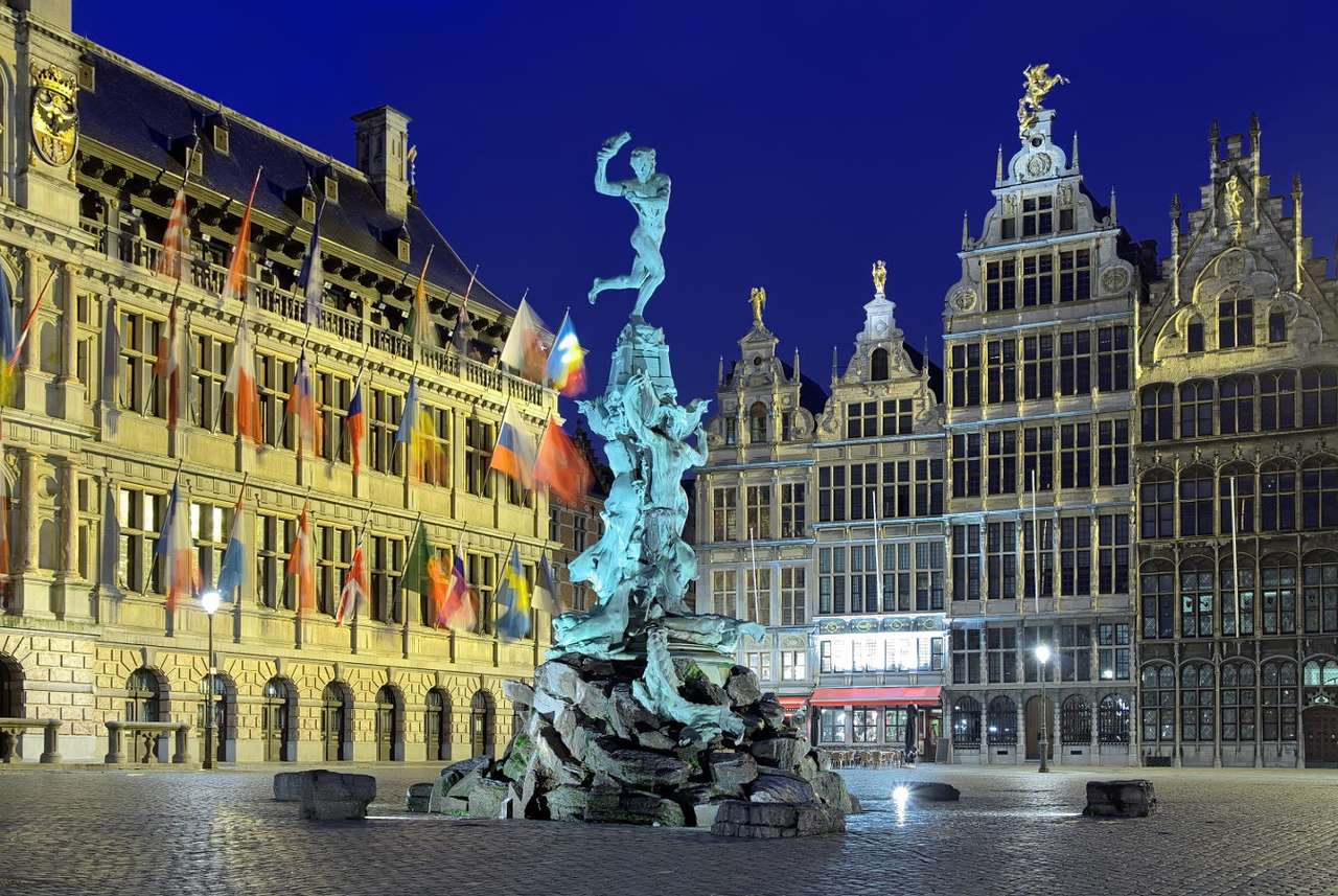 Brabo fountain in Antwerp (Belgium) puzzle online from photo