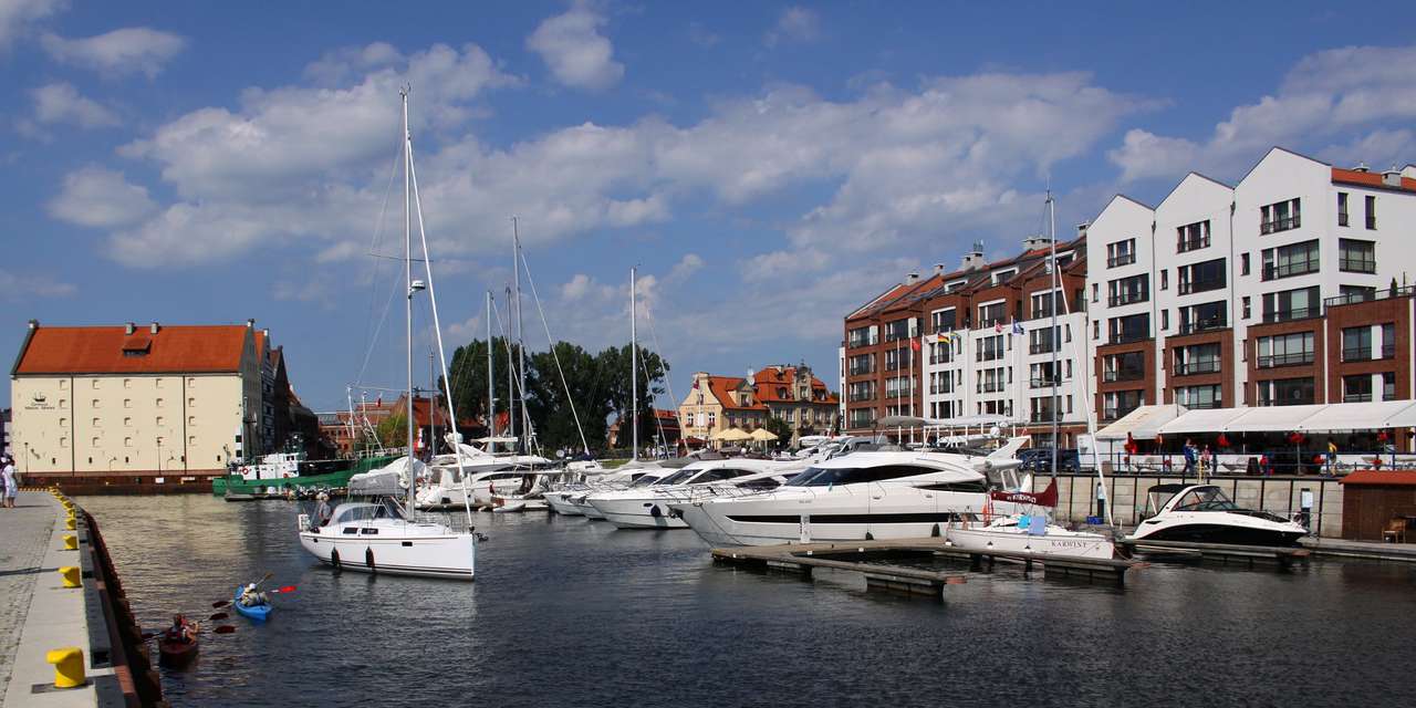 Marina in Gdansk (Poland) online puzzle