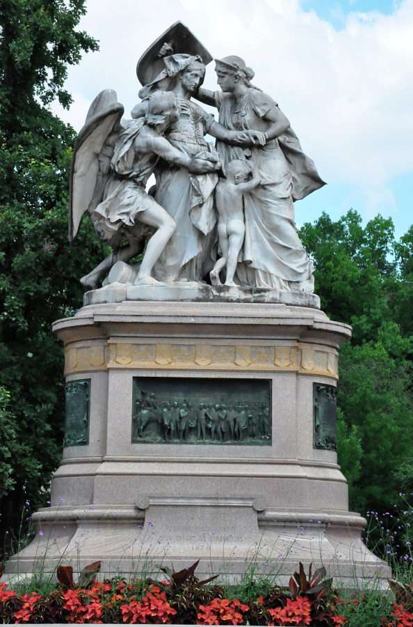Strassburger Denkmal Monument in Basel (Switzerland) puzzle online from photo