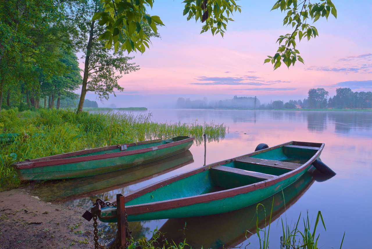 Båtar vid floden Narew (Polen) Pussel online
