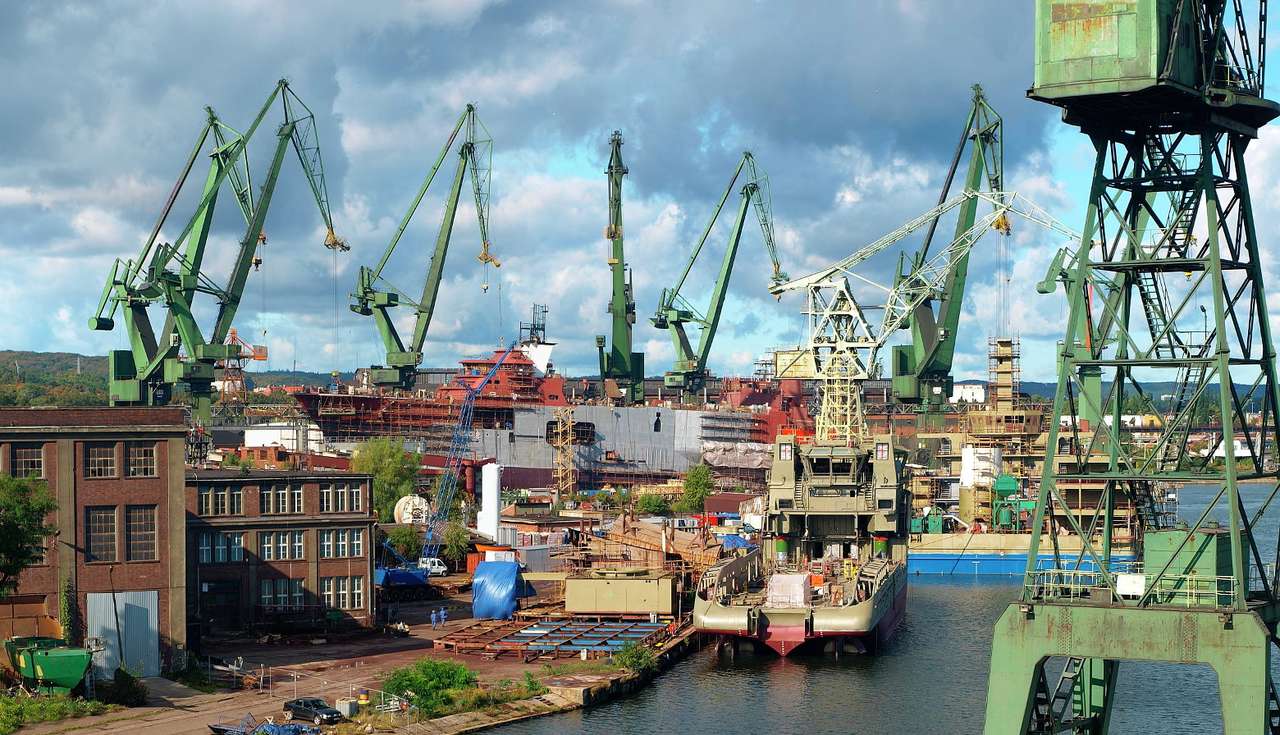 Корабостроителница Гданск (Полша) онлайн пъзел от снимка
