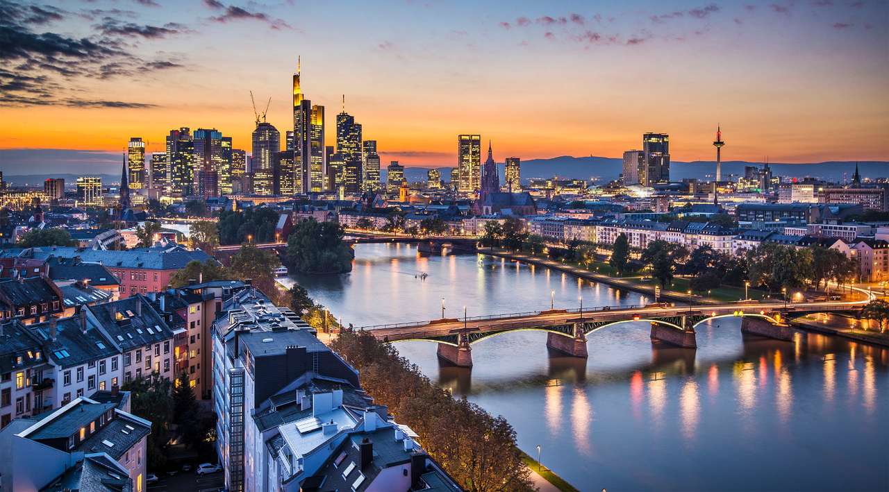 Frankfurt am Main (Tyskland) pussel online från foto