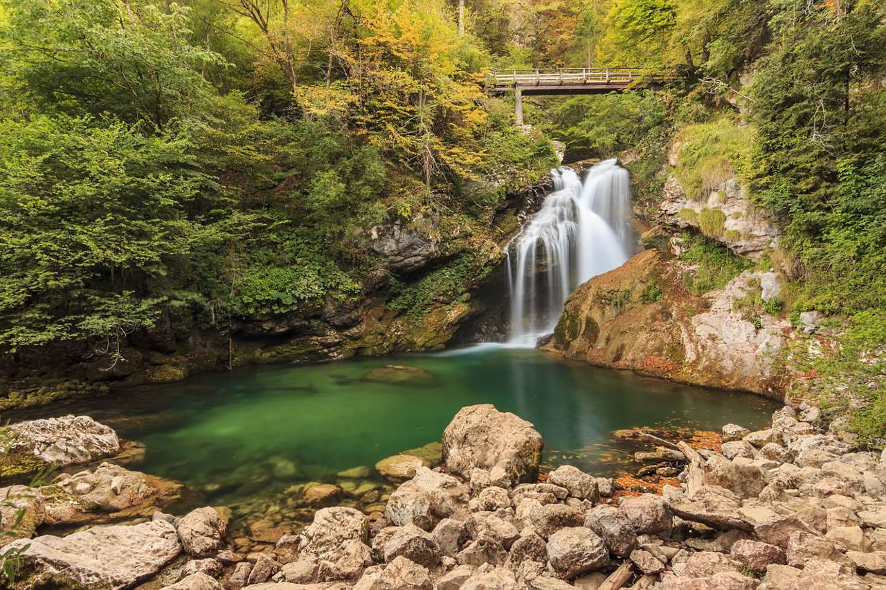 Vintgar Gorge (Eslovênia) quebra-cabeça da foto